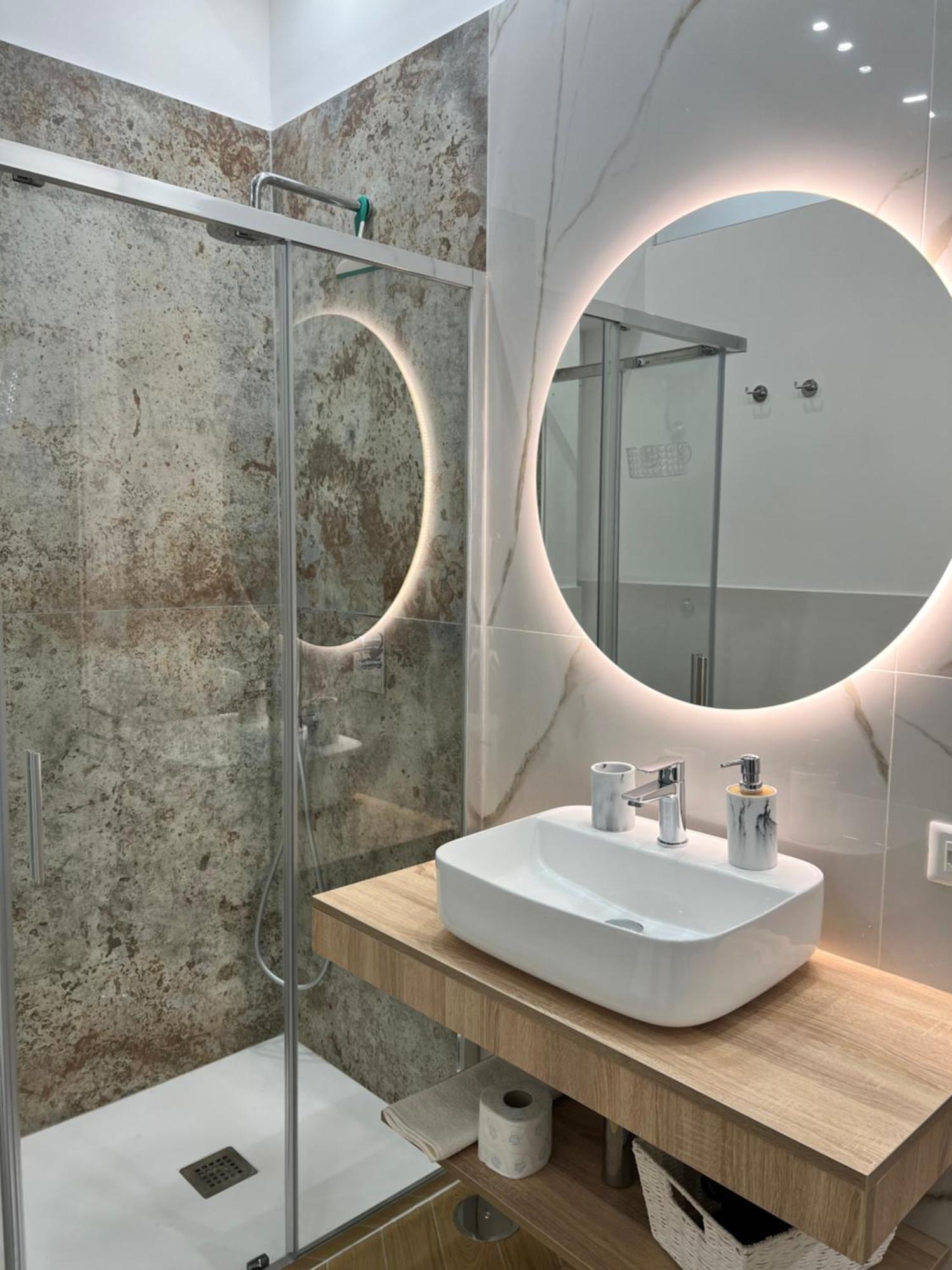 Gennarino Apartments - Panorama Suite With Balcony And Urban Loft Naples Exterior photo