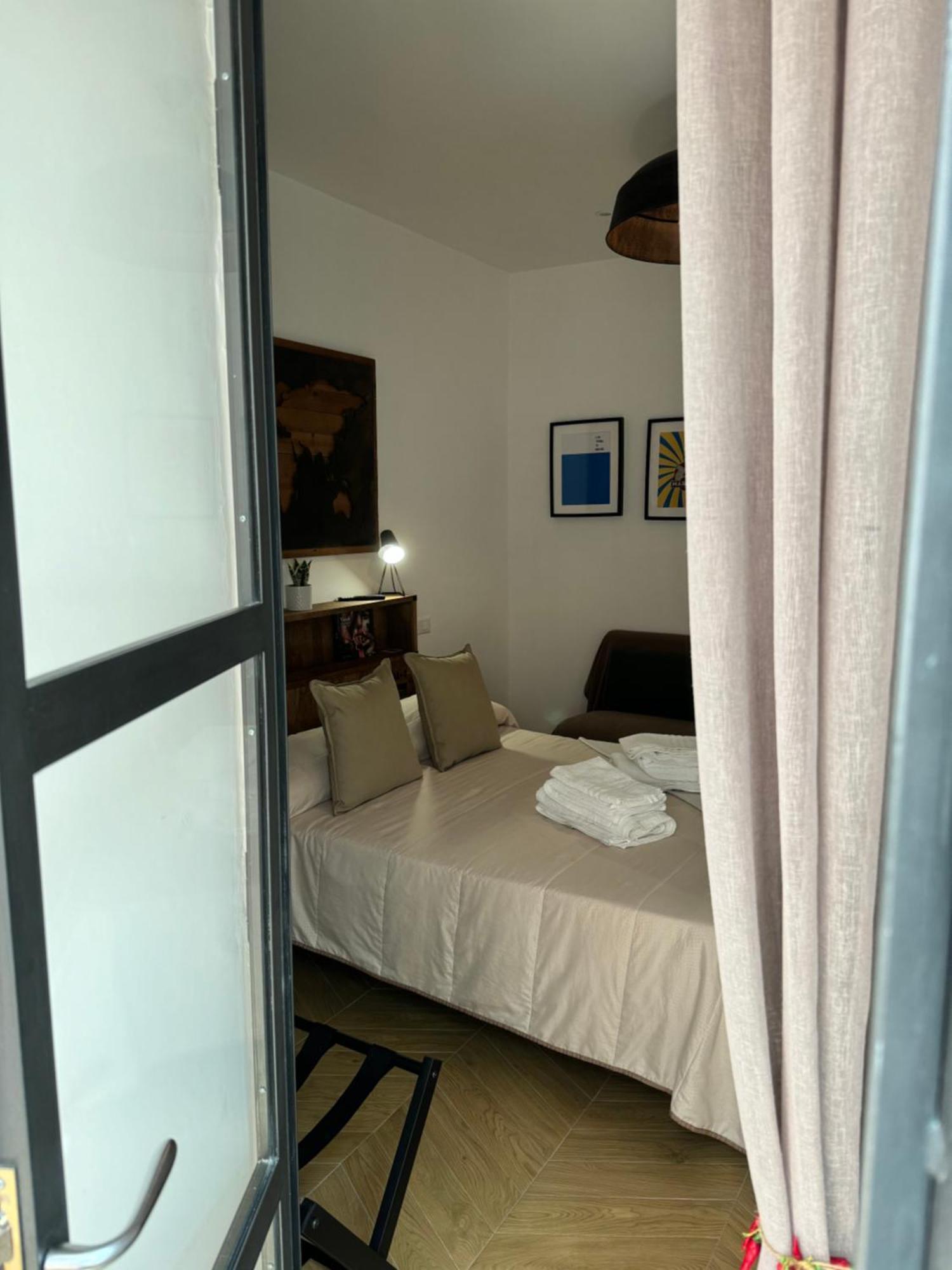Gennarino Apartments - Panorama Suite With Balcony And Urban Loft Naples Exterior photo